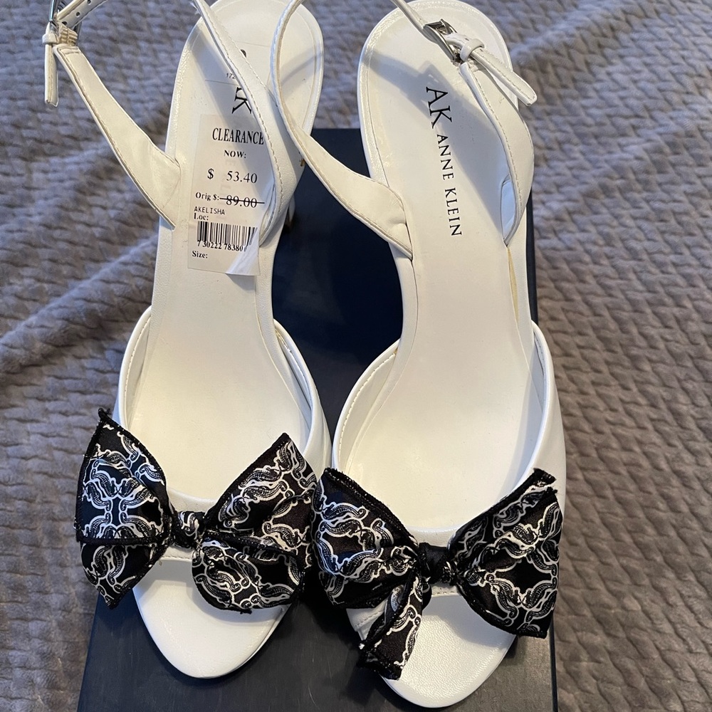 Anne Klein White/Black Heels